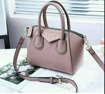 gambar dan harga tas givenchy antigona|Givenchy antigona mini.